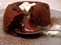 Akışkan çikolatalı tatlılar