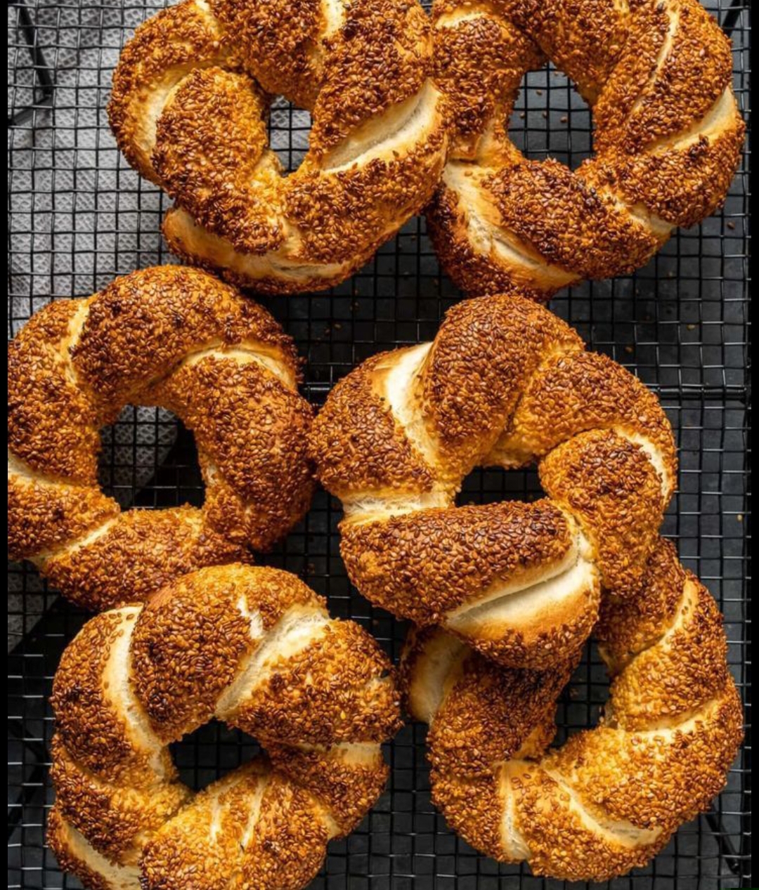 Sütlü kaşarlı simit